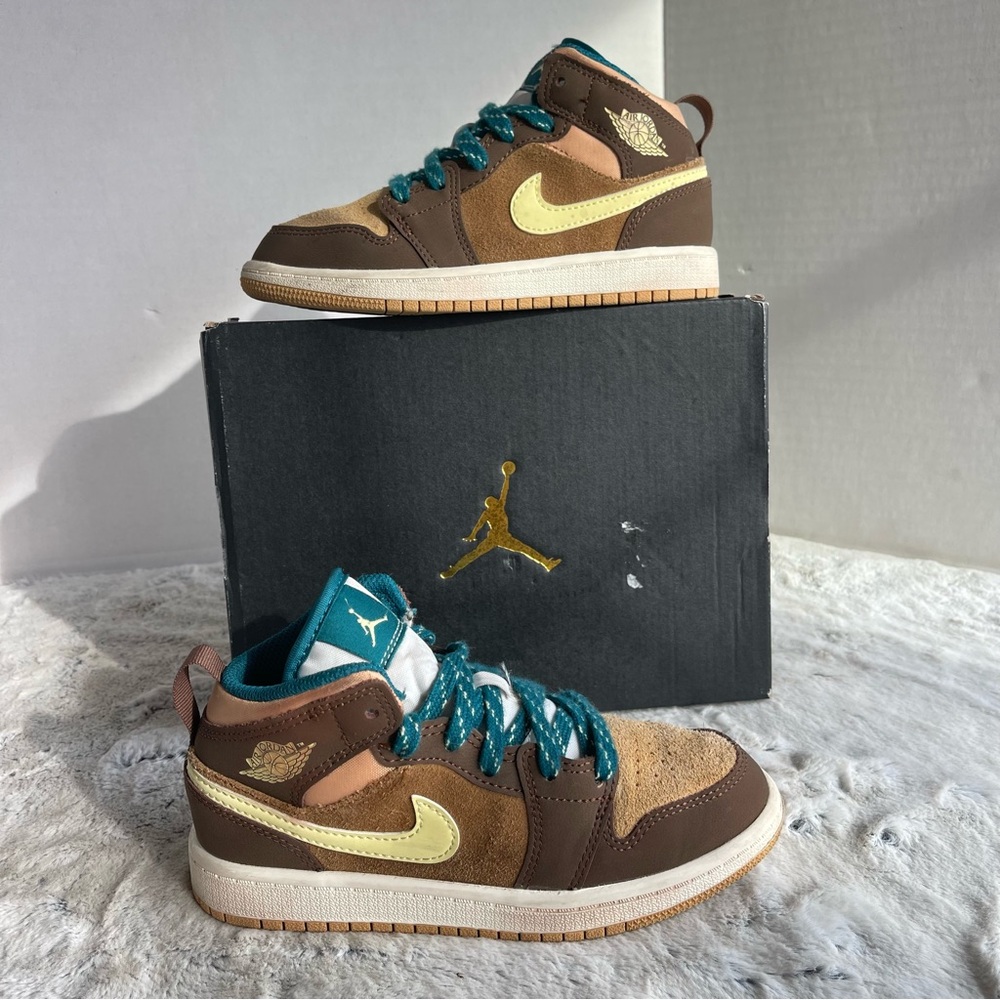 Jordan 1 Mid SE Size 13 5 Little Boy Cacao Wow - Picture 1 of 10